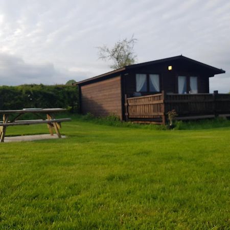 Country Bumpkin - Romantic Couples Stay In Oakhill Cabin Luaran gambar