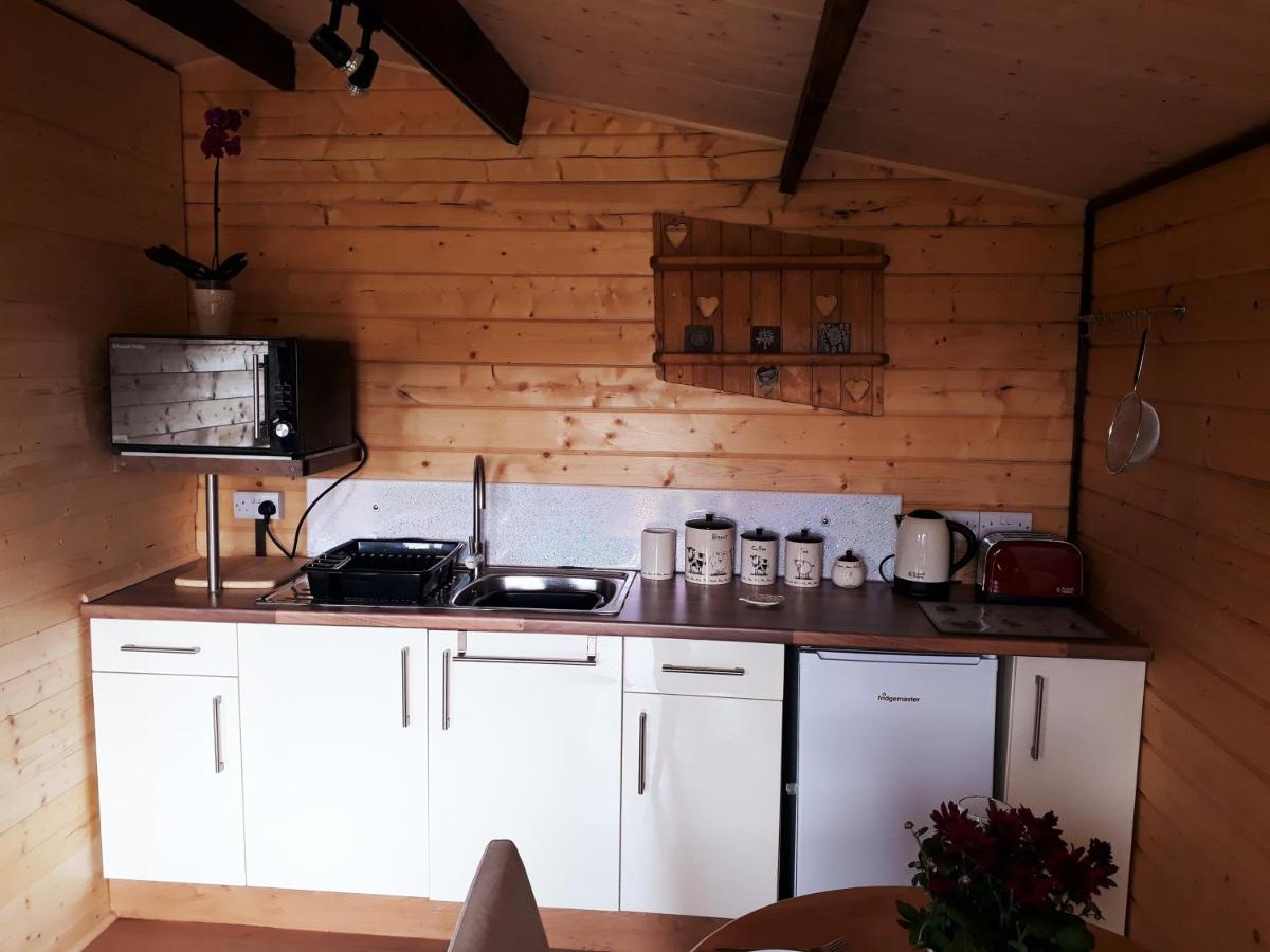 Country Bumpkin - Romantic Couples Stay In Oakhill Cabin Luaran gambar