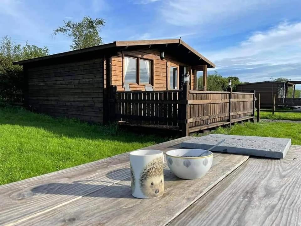 Country Bumpkin - Romantic Couples Stay In Oakhill Cabin Luaran gambar